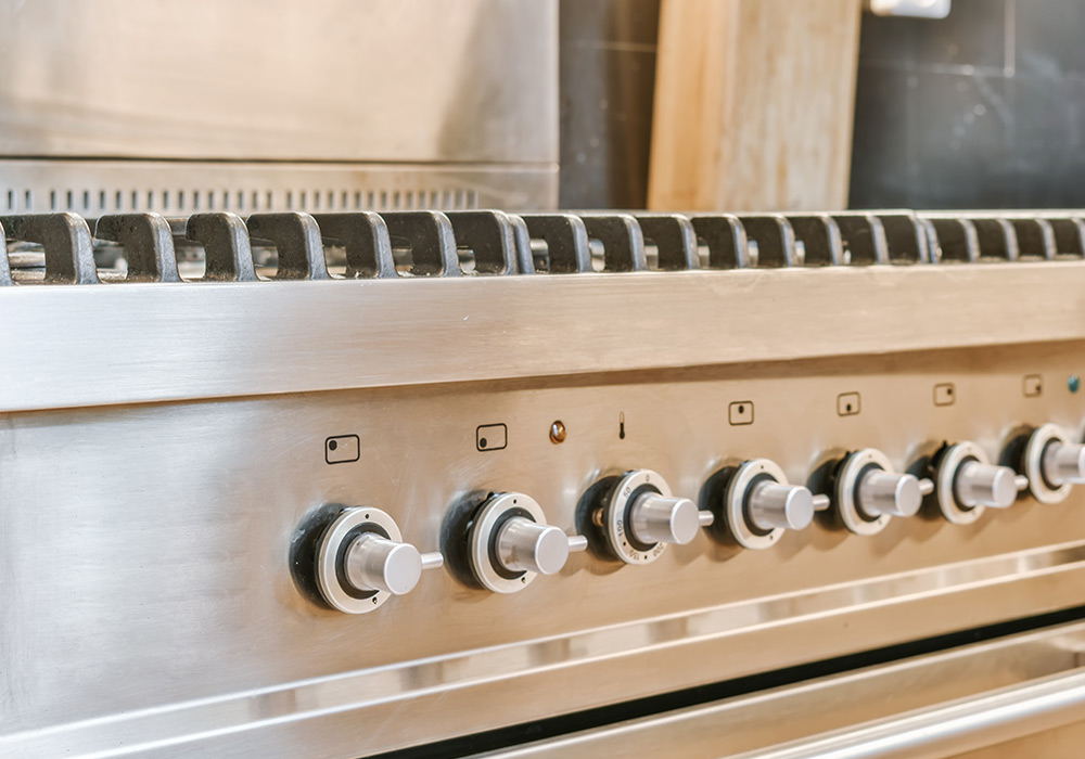 Ensure Safety and Efficiency with Gas Oven Repairs in Newmarket / Aurora
